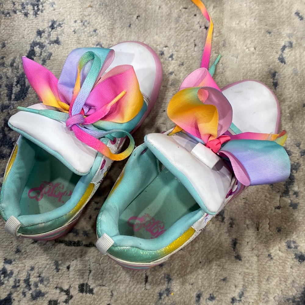 Shoe girl